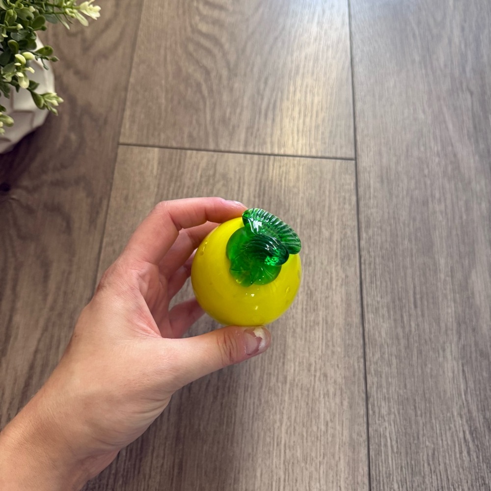 Vintage MCM Hand Blown Yellow‎ Mango Glass Fruit - Picture 5 of 6